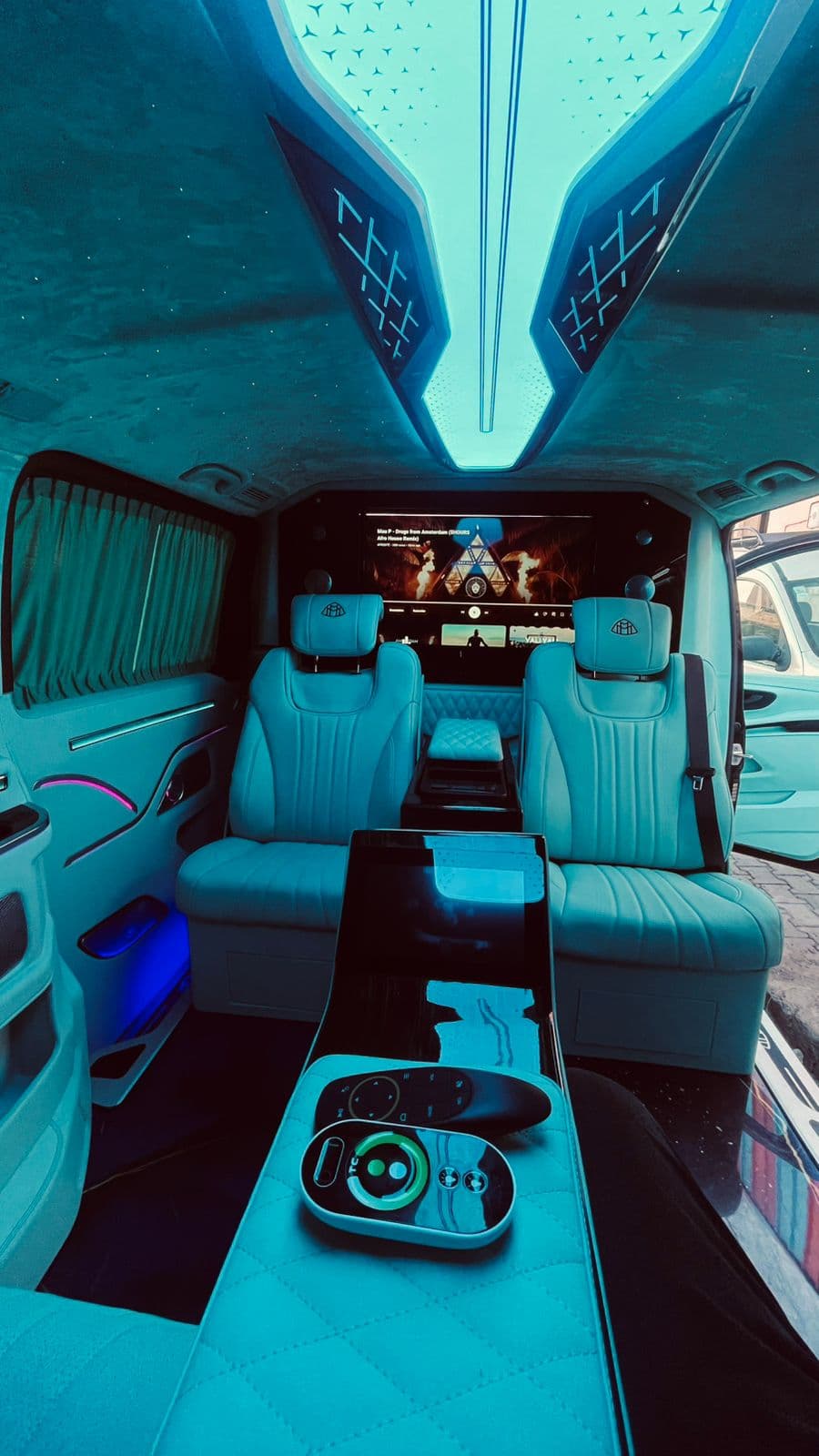 Mercedes Vito Maybach flagship edition